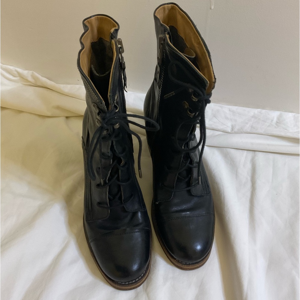 ❌ NEW LISTING ❌ J. Shoes Heeled Combat / Moto Boots - Picture 2 of 11